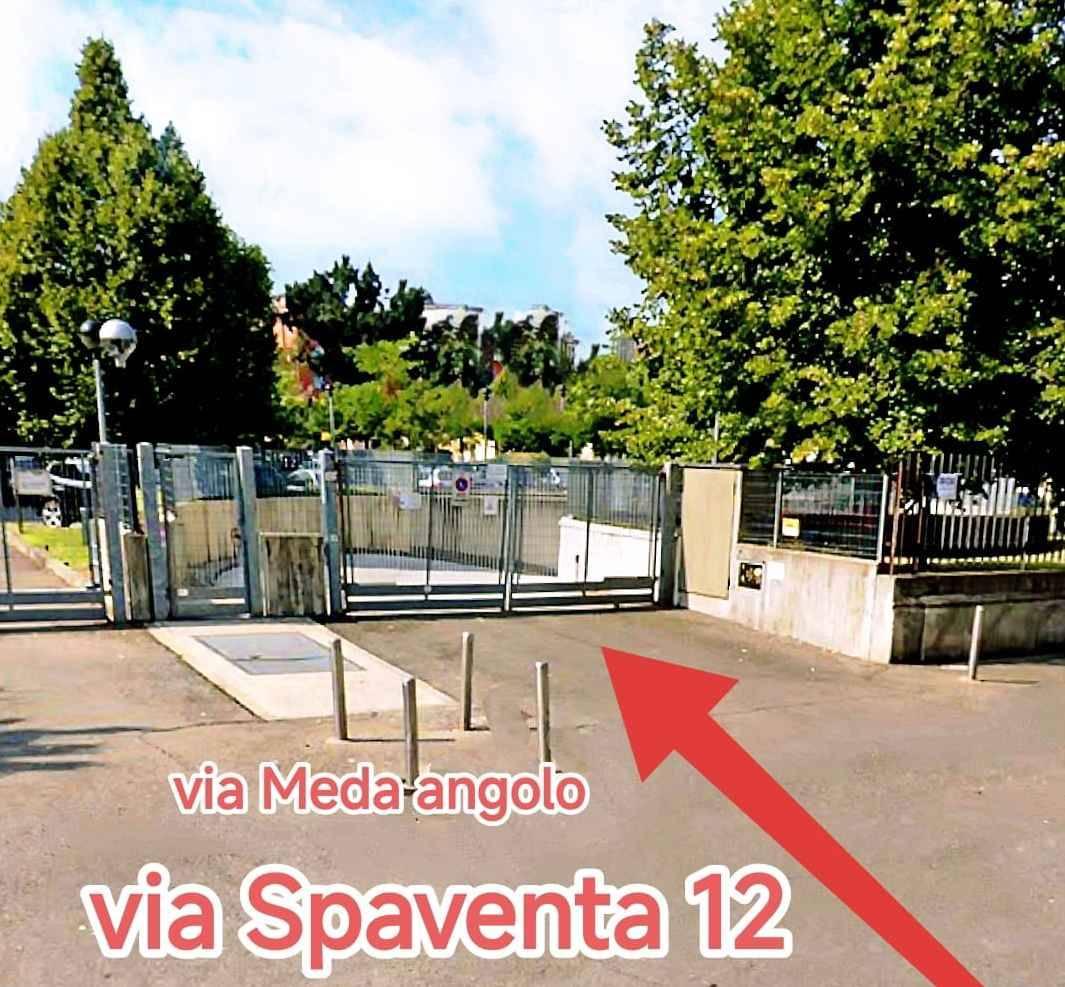 Copertina per Via Silvio Spaventa 12